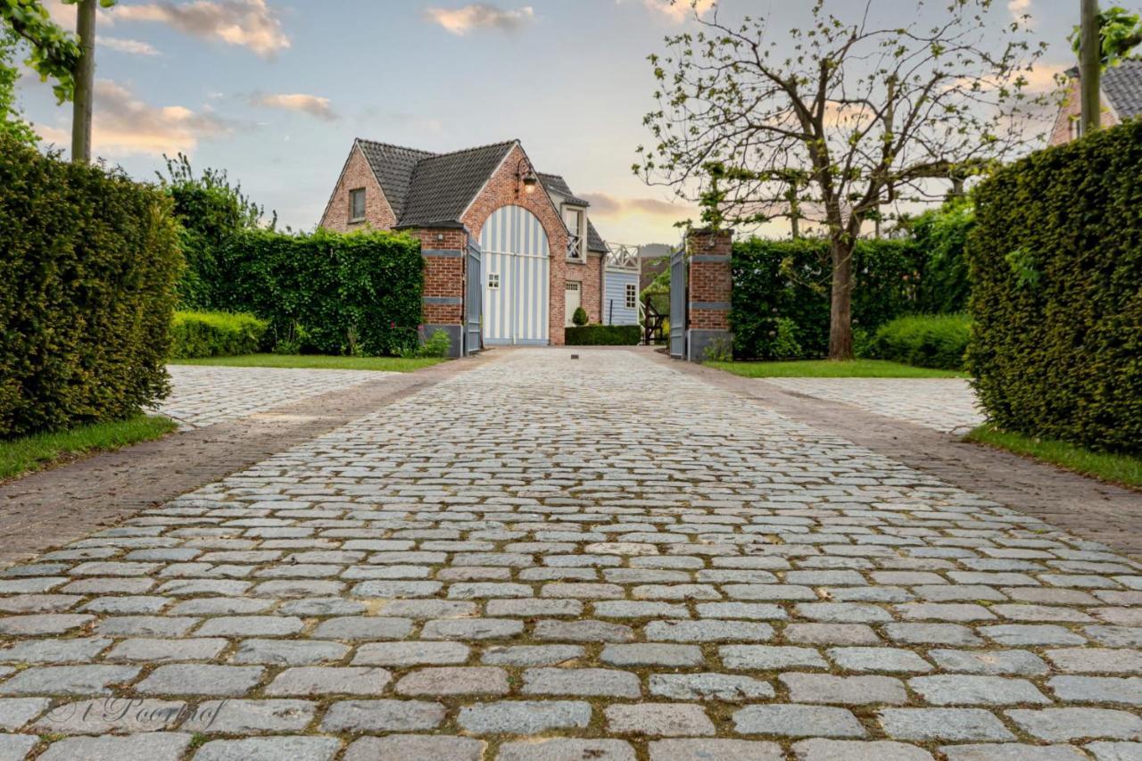 Bed and Breakfast 'T Poorthof Borgloon Exterior foto